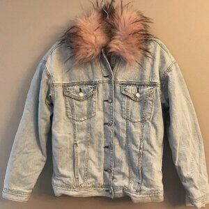 NWT AMERICAN EAGLE Misses Denim Jacket Faux Fur Collar Size S